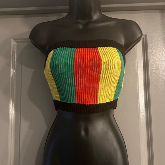 Forever 21 Tops - Knitted Tube Top